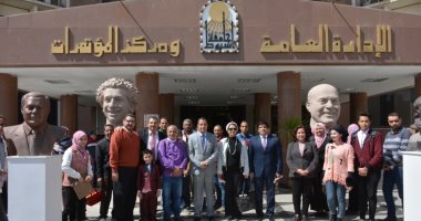 صور.. مجدى يعقوب ومحمد صلاح فى معرض النحت بجامعة أسيوط