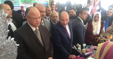 محافظ القاهرة يفتتح معرض الأسر المنتجة بحى السلام.. صور