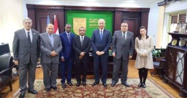 رئيس جامعة الإسكندرية يستقبل سفير تنزانيا بالقاهرة