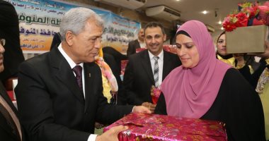 صور.. محافظ المنوفية يشهد حفل تكريم الأم المثالية بـ"اتحاد نقابات العمال"