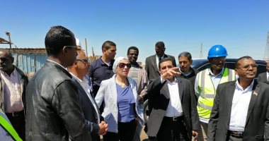 وزيرة البيئة تتفقد المحطة الوسيطة بأسوان بعد رفع تراكمات المخلفات