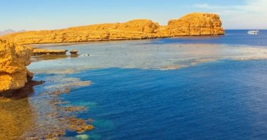 صحيفة إسبانيا تبرز رفع الحظر عن السفر لشرم الشيخ.. وتؤكد: مصر بلد آمن  