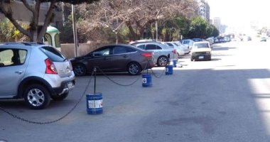 حواجز حديدية وبلطجة أصحاب السيارات يؤرقون سكان شارع المرغنى
