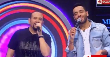 فيديو.. رامى جمال ضيف هشام عباس بـ"شريط كوكتيل" الخميس المقبل