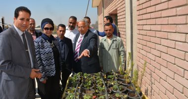 صور.. افتتاح نموذج زراعة الأسطح بجامعة أسيوط
