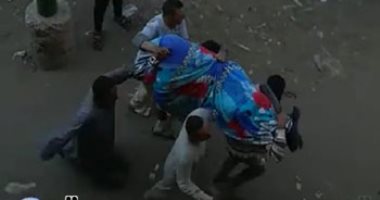 ضبط أمن إدارى بمستشفى فى الإسكندرية تعدوا على أهالى مرضى