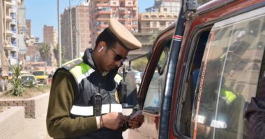 صور.. مرور الغربية يضبط مخالفات متنوعة خلال حملات بميادين المحلة الكبرى