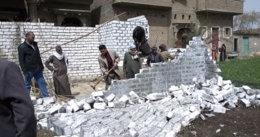 محافظ أسيوط: حملات مكثفة لإزالة التعديات على الأرض الزراعية والمبانى المخالفة