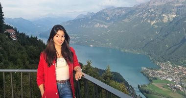 يقترب من 30 مليون مشاهدة.. 20 صورة لـ أسيل بطلة كليب "ناسينى ليه" لتامر حسنى