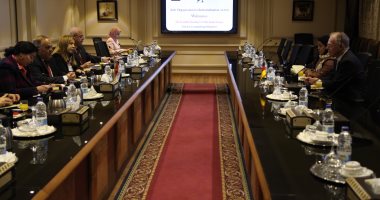 العربية للتصنيع تبحث مع بنك مصر أوروبا التعاون فى مجالات الطاقة المتجددة