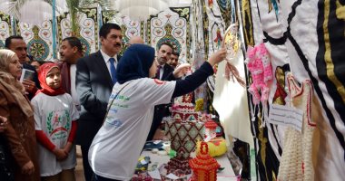 محافظ القليوبية يفتتح معرض الطلاب الموهوبين ضمن مبادرة "بنها حلوة بينا"