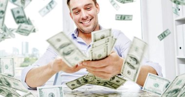 لو عندك المؤهلات قدم واكسب.. مليونير شاب يعلن عن أروع وظيفة فى العالم