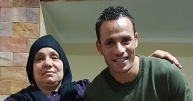 شاهد.. حسام باولو يحتفل بعيد الأم مع ست الحبايب