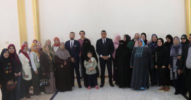تكريم الأمهات المسنات احتفالاً بعيد الأم فى كفر الشيخ