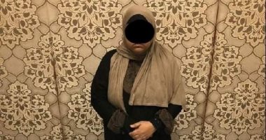 ضبط سيدة توهم ضحاياها بإصابتها بحالة إغماء وتسرق مصوغاتهم فى الإسكندرية