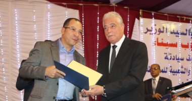 صور.. محافظ جنوب سيناء يكرم ممثلى المجتمع المدني بطابا
