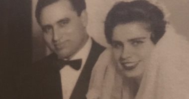فى عيد الأم.. محمد العريان يحيى ذكرى ميلاد والده الراحل: باقي بأخلاقه