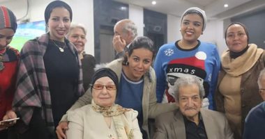 بعد حب دام 81 عاما.. زواج عريس الصحفيين حسين قدرى من الأديبة عصمت صادق