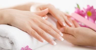 لو بتعانى من خشونة يديك.. إليك ماسك الألوفيرا والشوفان