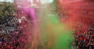 مهرجان الألوان المبهجة فى الهند احتفالا بقدوم فصل الربيع