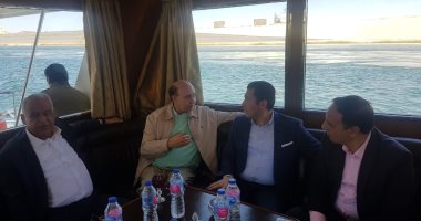 صور.. نواب لجنة الصناعة: مشروعات محور قناة السويس إنجاز تاريخى