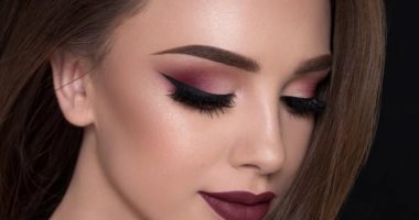عشان شكلك يبان طبيعى.. 6 أخطاء تجنبيها عند وضع المكياج