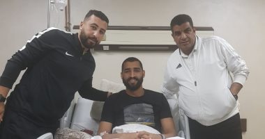 مهدي وعبدالله يزوران عامر عامر بعد جراحة الركبة