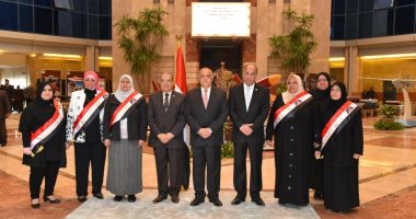 رئيس "العربية للتصنيع" يكرم الأم المثالية على مستوى الهيئة لعام 2019