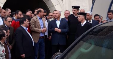 صور.. وزير النقل يتفقد محطتى القاهرة والجيزة وينتقد مستوى النظافة.. المهندس كامل الوزير يزور ورش صيانة الجرارات بالسبتية ويوجه بعدم التهاون فى إجراءات الصيانة.. ويكلف بإلغاء إجازة السبت بالورش لزيادة الإنتاج