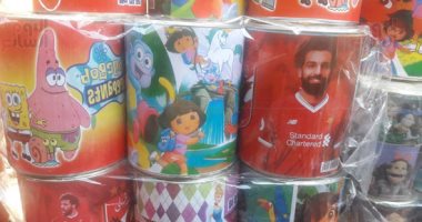 مش بس موبايل وتماثيل.. حصالة "مو صلاح" الأكثر مبيعاً بالأسواق