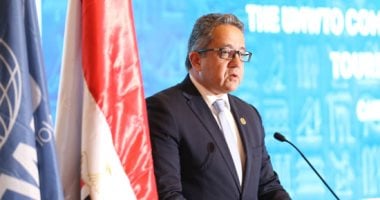 الآثار: هانى الطيب مشرفا على المكتب العلمى للوزير 