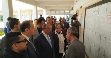صور.. بدء حفل الدفعة الخامسة من "قادة المستقبل" بحضور وزير التنمية المحلية