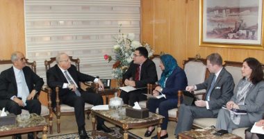  وزير العدل يستقبل ممثلى مجموعة البنك الدولى