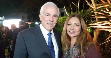 "يوم حلو جدا".. هكذا احتفلت ليلى علوى مع السفير اليونانى باستقلال بلاده