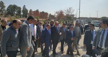 وزير التنمية المحلية يوجه باستمرار أعمال تطوير محيط ستادات بطولة الأمم الأفريقية
