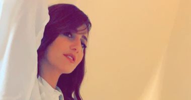 بقصة شعر مختلفة.. حلا شيحة بـ"لوك" جديد فى دبى × 5 صور