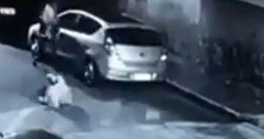 "حد يسرق البوليس".. شرطية برازيلية تقتل لصا حاول سرقتها.. صور
