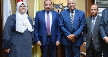 رئيس جامعة بنى سويف يوصى بتفعيل وحدات القياس والتقويم بالكليات والمعاهد