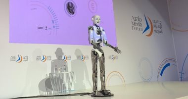 الإعلامى الروبوت يظهر للمرة الأولى فى منتدى الإعلام العربى بدبى.. اعرف التفاصيل