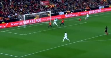 كوميديا التوقف الدولى.. شاهد أغرب فرصة ضائعة فى تصفيات اليورو