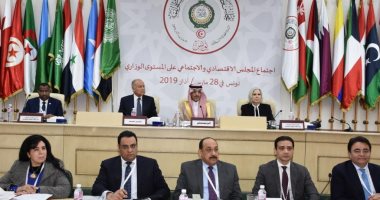 وزراء اقتصاد العرب يعتمدون مشاريع القرارات الاقتصادية لقمة تونس.. أبو الغيط ينتهى من إعداد مشروع ملحق للانعقاد الدورى للقمة التنموية.. ووزير مالية تونس: تحقيق التنمية يتطلب الوصول لنسبة نمو 6% بالدول العربية
