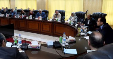 صور.. رئيس الوزراء يعقد لقاء مع نواب محافظة الفيوم بحضور القيادات التنفيذية 