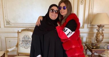 الإعلامية سمر يسرى تهنئ والدتها وخالتها بالعمرة: "مقبولة إن شاء الله"