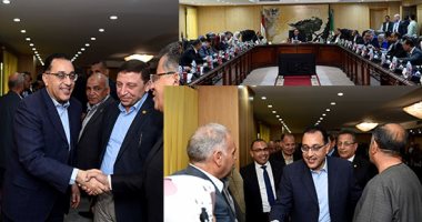 رئيس الوزراء لنواب البرلمان بالفيوم: توفير 10 وحدات غسيل كلوى وجهاز رمد لمستشفى طامية المركزى.. ضخ مخصصات مالية إضافية ودراسة الحوافز المالية الممنوحة للأطباء للتغلب على مشكلة نقص عددهم فى المستشفيات.. صور