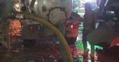 الجيزة لمياه الشرب تستجيب لشكوى.. "انسداد بلاعات الصرف الصحى بمنطقة التعاون"