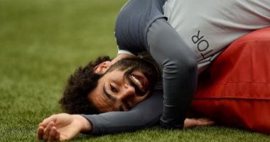 بعد الأجازة.. ابتسامة محمد صلاح فى صورة جديدة مع ليفربول 