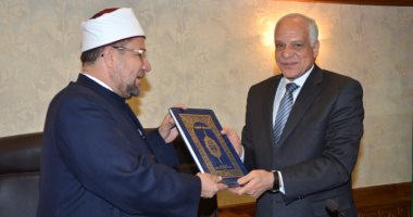 وزير الأوقاف: أهل الباطل لا يعملون إلا فى غياب دعاتنا ولن يعتلى منابرنا إلا أئمتنا