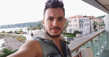 بعد أزمة التعليقات غير اللائقة.. أحمد إبراهيم: كفاية متاجرة باولادى وأمهم