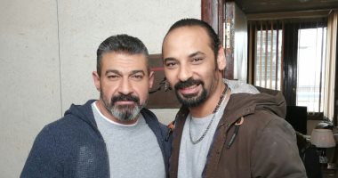 أحمد محارب ضد ياسر جلال طول الوقت فى "لمس أكتاف"