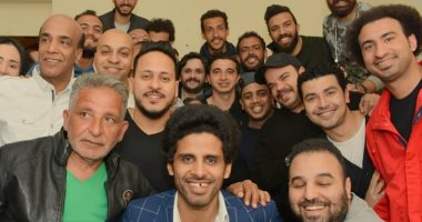 فيديو.. نجوم مسرح مصر يفاجئون على ربيع بتورتة فى عيد ميلاده